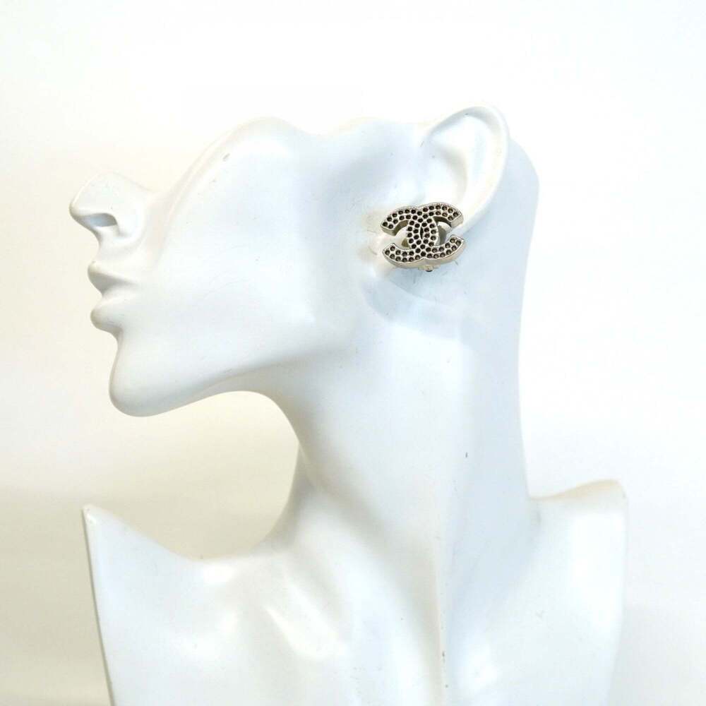 CHANEL Silver Logo Earrings - Picture 5 of 5